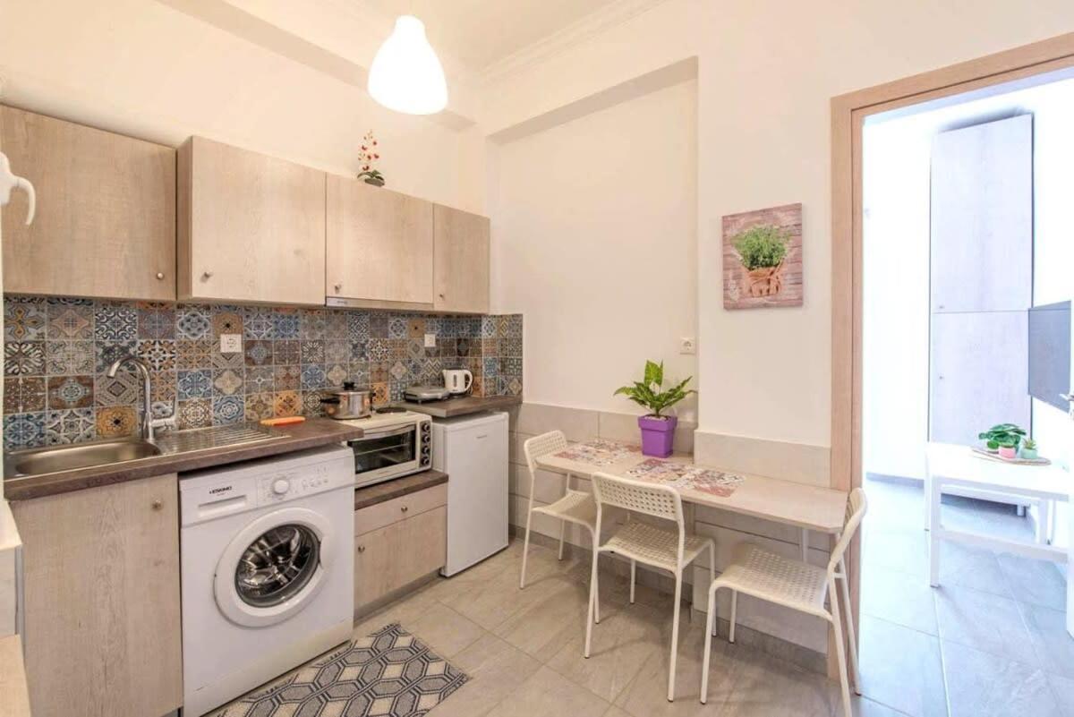 Your Perfect Choice In Athen'S Best Location 1 المظهر الخارجي الصورة